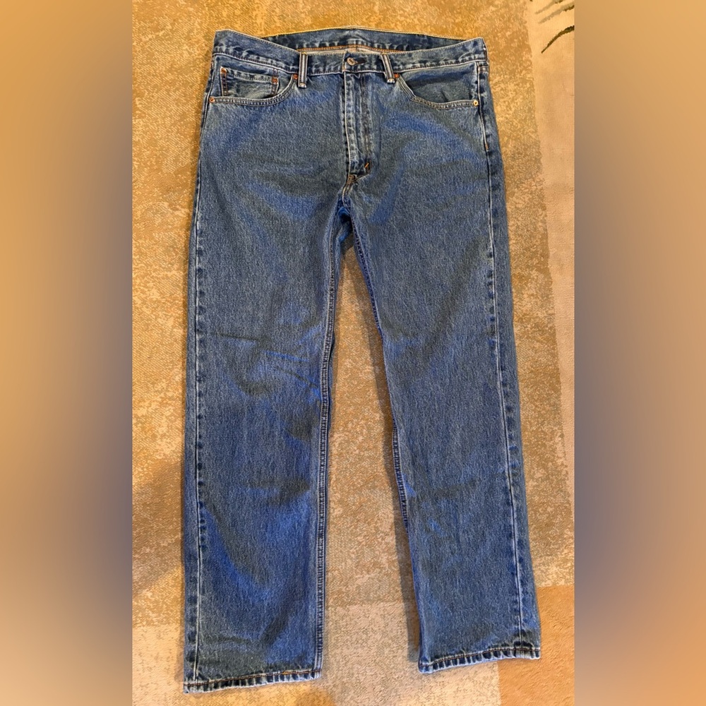 Levi’s 505 Men’s Jeans 38x32 Regular Fit Straight Leg Medium Wash Denim